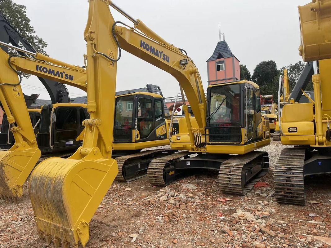 เครื่องยนต์พลังงานสูง ใช้ KOMATSU PC130 ขาย/มือสอง เครื่องขุดขนาดกลาง KOMATSU PC130