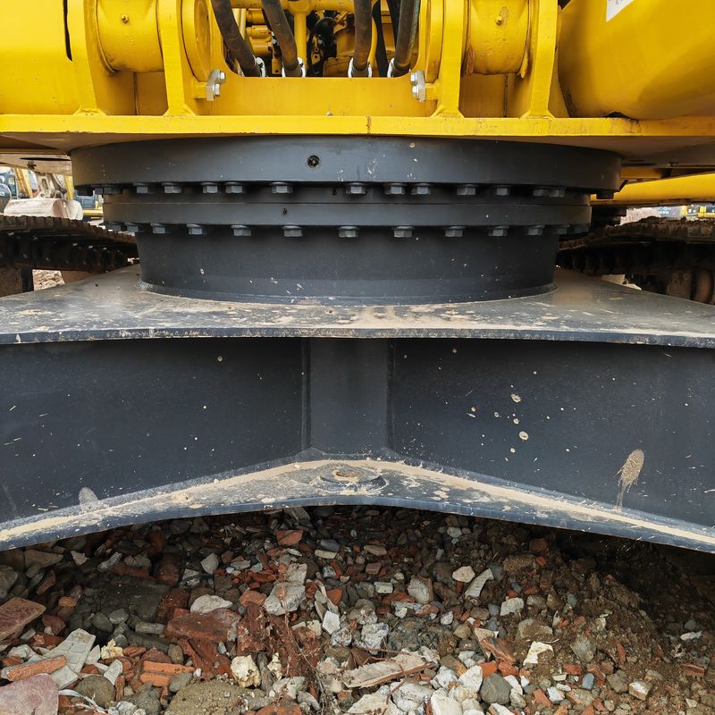 อุปกรณ์ขุดมือสอง พลังการขุดขนาดใหญ่ Komatsu pc 220-8/second มือสอง อุปกรณ์ขุดมือสอง Komatsu pc220-8 ขาย