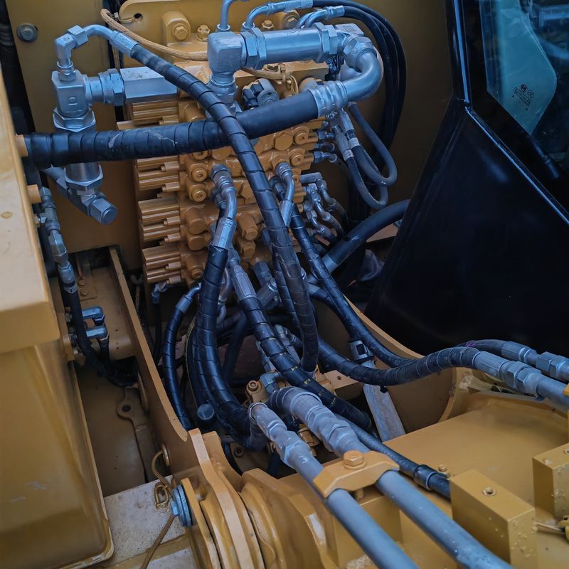 เครื่องขุดที่ใช้แล้ว Cat 308E / มือสอง มินิ 8T ของญี่ปุ่นมีเครื่องมือและอุปกรณ์ก่อสร้าง EPA สําหรับขาย