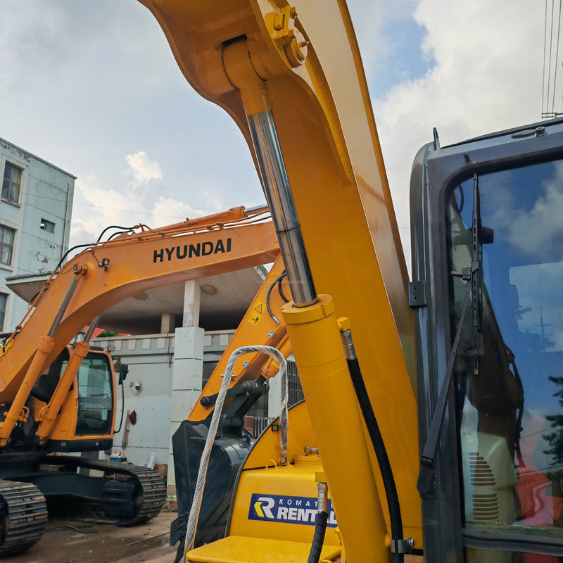 7 ตัน สีเดิม ใช้ Komatsu Excavator Komatsu Pc70 7000KG