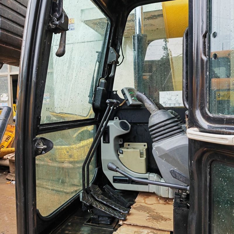 เครื่องเลื่อนคุณภาพสูง เครื่องขุดที่ใช้ CAT 307E2 เครื่องขุดที่ใช้ สร้างอุปกรณ์ขนาดเล็ก เครื่องจักรการก่อสร้าง มี EPA