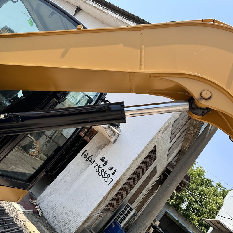 100% ของแท้สีมือสอง Caterpillar 307.5 มินิ ใช้ Excavator มินิเครื่องจักรก่อสร้าง cat3075