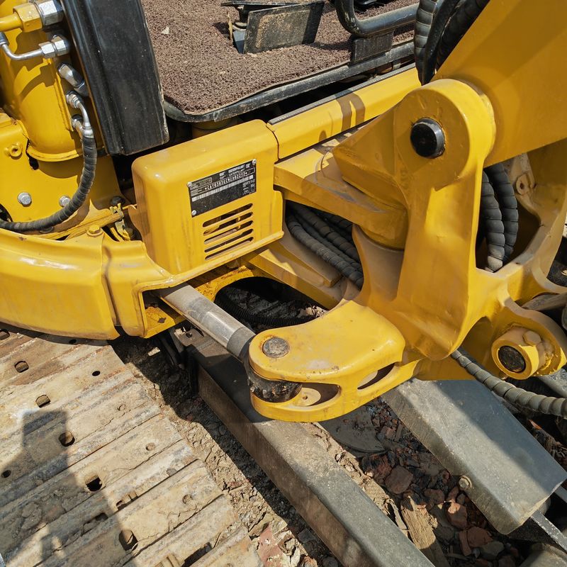 เครื่องขุด mini cat 303 มือสอง เครื่องเดิม cat 303 ราคาถูก