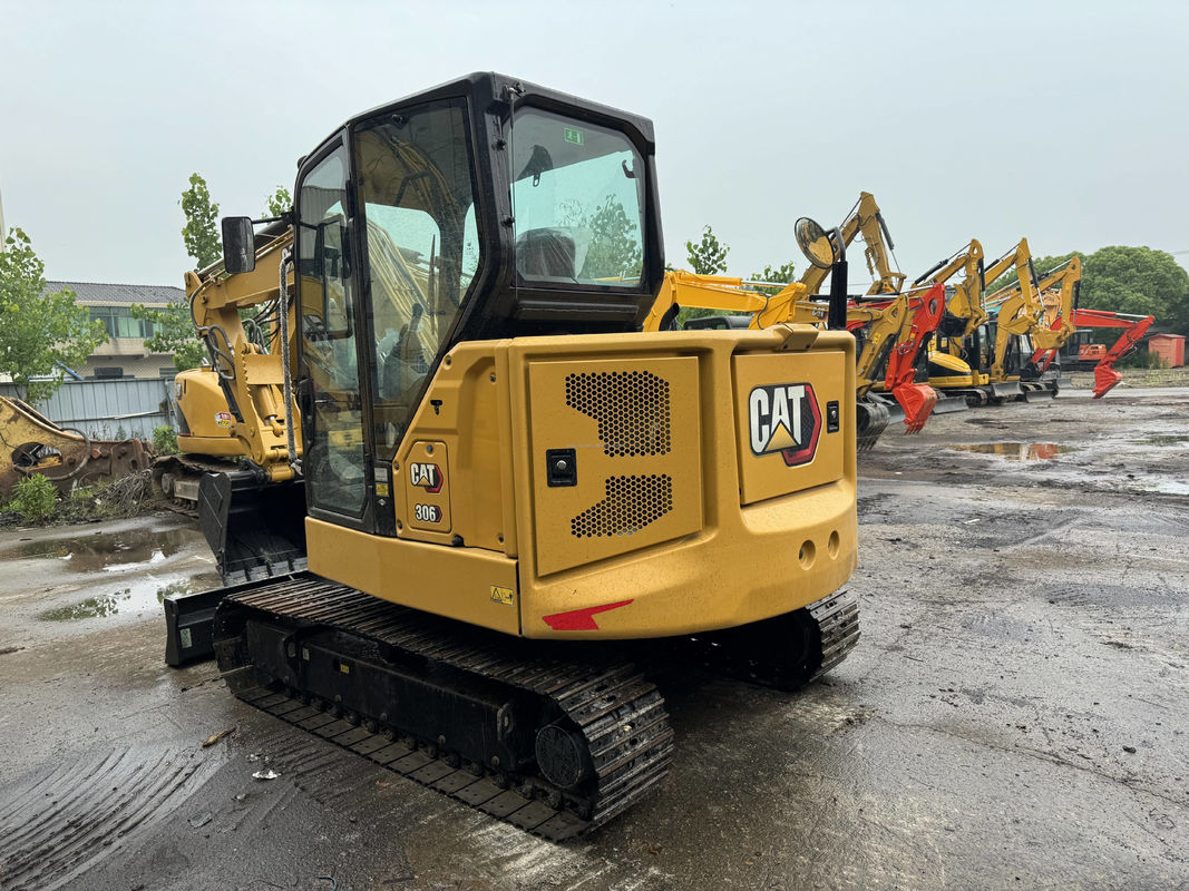 99% นิวญี่ปุ่น มินิ คุณภาพดี ใช้ใหม่แมว 306 excavator 2023 excavator ในสภาพดี 6 TON